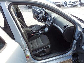 ŠKODA OCTAVIA 2 KOMBI 1.4 TSI ROK 2011 NAVI 90KW SERVISKA - 9