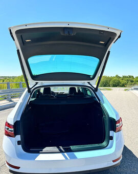 Skoda Superb 2.0 TDI 4x4 L&K/DSG - 9