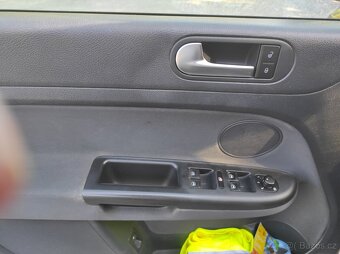 VW Golf Plus 1.6TDI 77Kw - 9