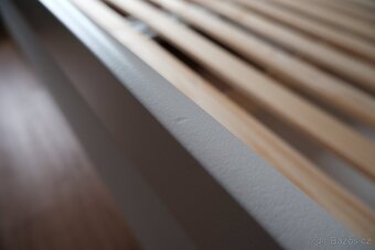 Postel IKEA IDANÄS 180x200 cm + rošt LINDBÅDEN – bílá - 9