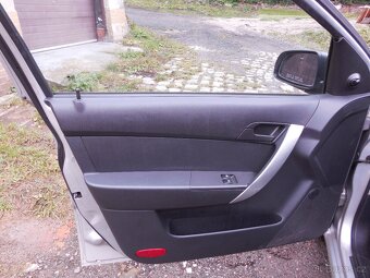 Chevrolet Aveo 1.2,16V, 63 kW, r.v. 2011, klimatizace - 9