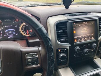 DODGE RAM 1500 5.7 HEMI, 4x4, 2015 - 9