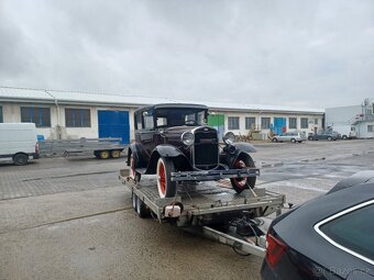 Ford Model A Tudor rok 1930 - 9