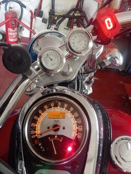 Kawasaki vn900 custom - 9