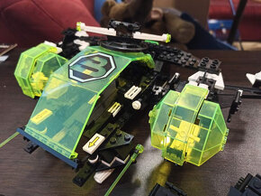 LEGO Space 6981 Aerial Intruder - 9