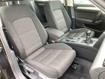 PASSAT,2.0TDI,110KW,MAN,2016,VÝHŘ,NAVI,DIGI,TZ,PLNÝ SERVIS - 9