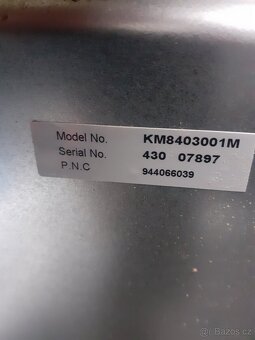 Vestavná kompaktní trouba AEG KM7403001M - 9