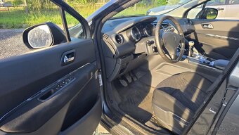 Peugeot 3008 1.6 HDI 80kW - 9