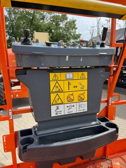kloubová plošina JLG 450AJ - 9