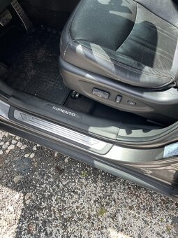 Kia Sorento 2.2CRDi 145kw PŮVOD ČR PANORAMA AUTOMAT 2 x ALU - 9