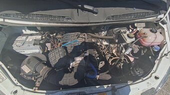 GAZelle 4x4 - nakladač kontejnerů - 9