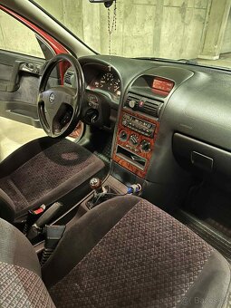 Prodám Opel Astra 1.6 benzín - 9