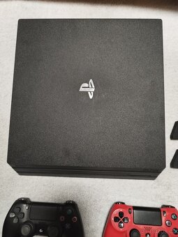 Playstation 4 Pro 1TB - 9