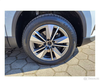 Škoda Karoq Tour 1.5 TSI DSG 4x2 - navi,LED,temp,vyh.s,150PS - 9