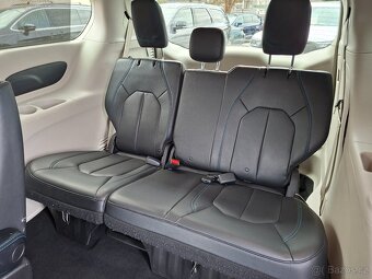 Chrysler Pacifica 3,6L V6, 7míst, bohatá výbava, nový model - 9