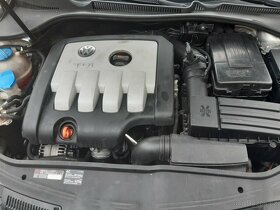 Volkswagen Golf V 2.0 Tdi akce 58000kč - 9