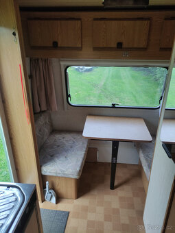 Karavan Burstner Club 3911 676kg - 9
