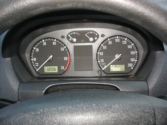 Fabia 1,4 MPi-50 kW, 44.000,-Kč - 9