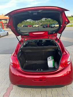 Prodám Peugeot 208, 1.6 HDi, 62kW/92 PS - 9
