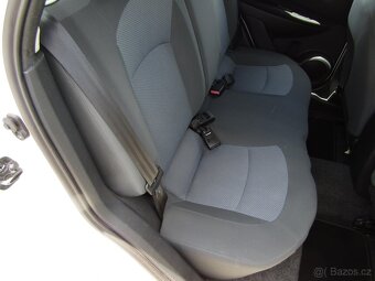 Nissan Qashqai 1.6i , 86 kW benzín, 2012 - 9