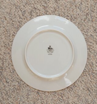 Sada talířů THUN s krásným moderním designem - 9