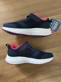 Dívčí tenisky Sketchers vel. 30 - NOVÉ. - 9