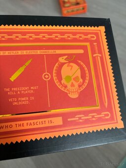 SECRET HITLER - desková hra se skrytými rolemi - 9