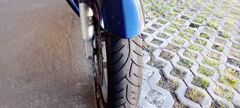 Yamaha FJR 1300 - 9