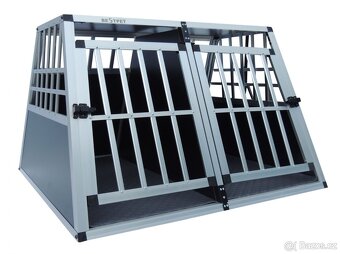 Klec do auta pro dva psy - 9