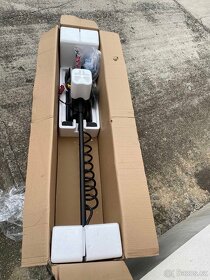 Haswing Elektromotor 55LB na dálkové ovládání s GPS 12V - 9