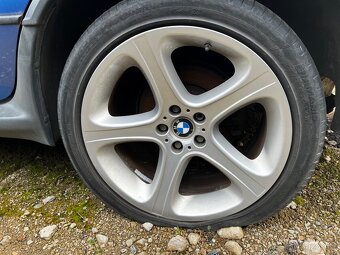 BMW X5 IS 20” alu kola - 9