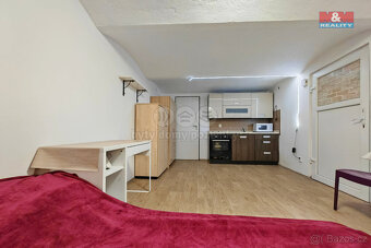 Prodej rodinného domu, 189 m², Horšovský Týn, náměstí Rep. - 9