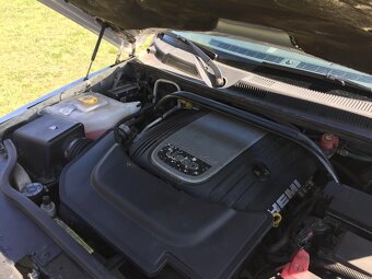 JEEP Commander 5,7l HEMI 2010 - 9