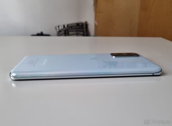 Samsung Galaxy S20 8/128gb - 9