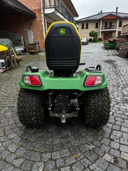 Žací traktor JOHN DEERE X758 - 9