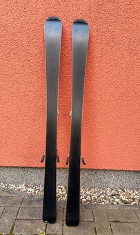 Dětské sjezdové lyže 130 cm - 9