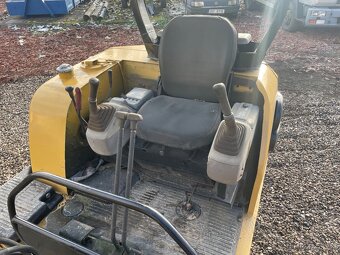 Minibagr Hitachi ZX 25-2. 2,5tuny - 9