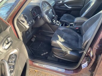 Ford S-Max 2.0 TDCI Titanium R.V 2011 7 míst - 9