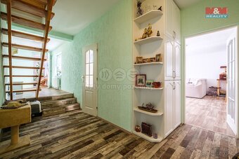 Prodej rodinného domu, 367 m², Březová, ul. Okružní - 9