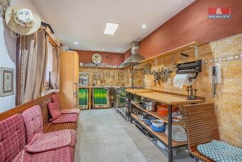Prodej rodinného domu, 280 m², Unhošť, ul. Jungmannova - 9