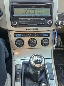 VW PASSAT B6 2.0 TDI 4X4 103 KW BUSSINES VYMĚNÍM /PRODÁM - 9