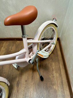 Růžové kolo Banwood bike s přídavnými kolečky - 9