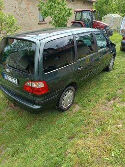 Ford galaxy - 9