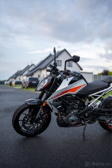KTM Duke 390 - zánovní, stav 10/10 - 9