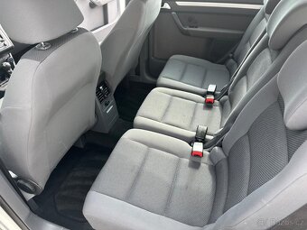 Volkswagen Touran 1.6 TDI (77 kW), 2011 - 9