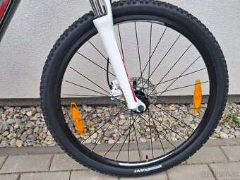 Horske kolo Giant - 9