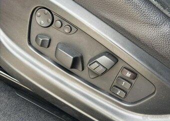BMW X6 3,0 d xDrive 180kW MPAKET nafta automat 180 kw - 9
