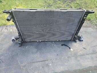 Audi A4/A5 b8 komplet chladičová stěna s chladiči a saharou - 9