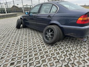 BMW e46 316i na náhradní díly, v celku - 9