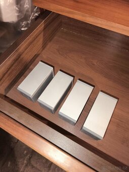 Komoda / skříňka / botník - 9